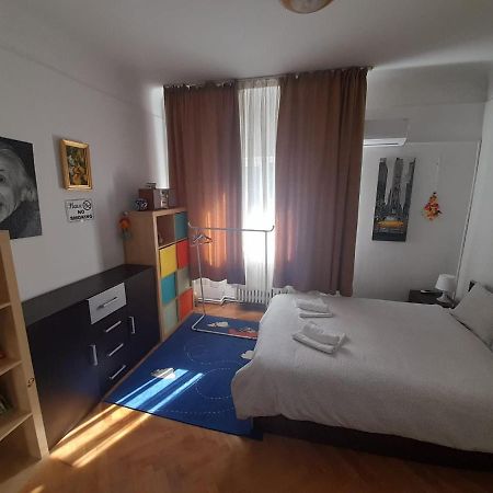 Apartament Old City บูคาเรสต์ ภายนอก รูปภาพ